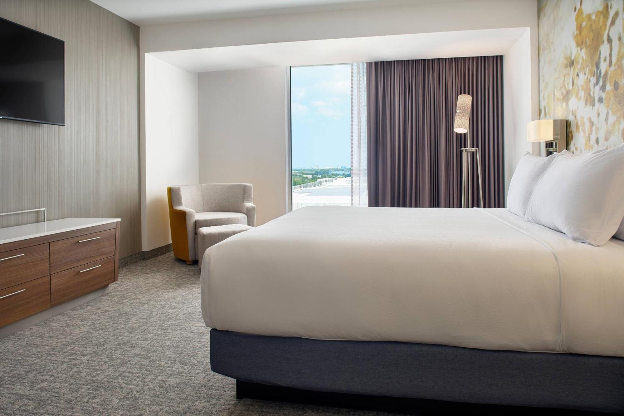 Courtyard By Marriott Merida Downtown Экстерьер фото