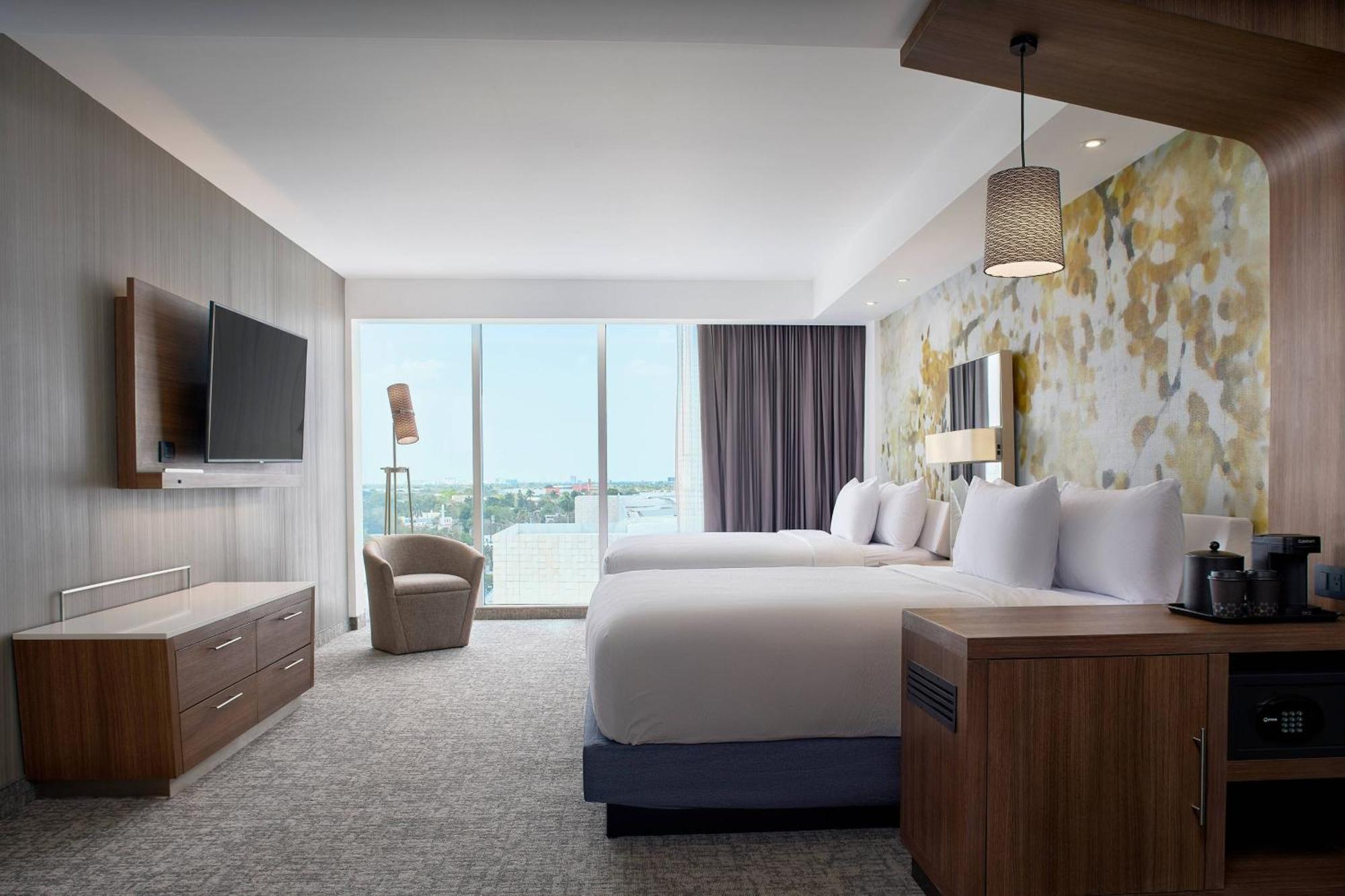 Courtyard By Marriott Merida Downtown Экстерьер фото